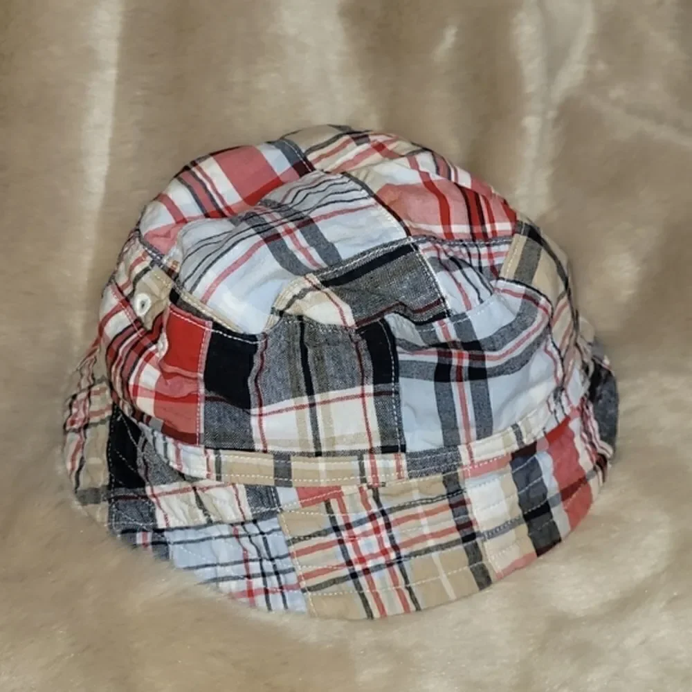 Janie AND JACK BLUE AND RED PLAID SUMMER BUCKET HAT WITH STRAP, SIZE 12-24 MOS.